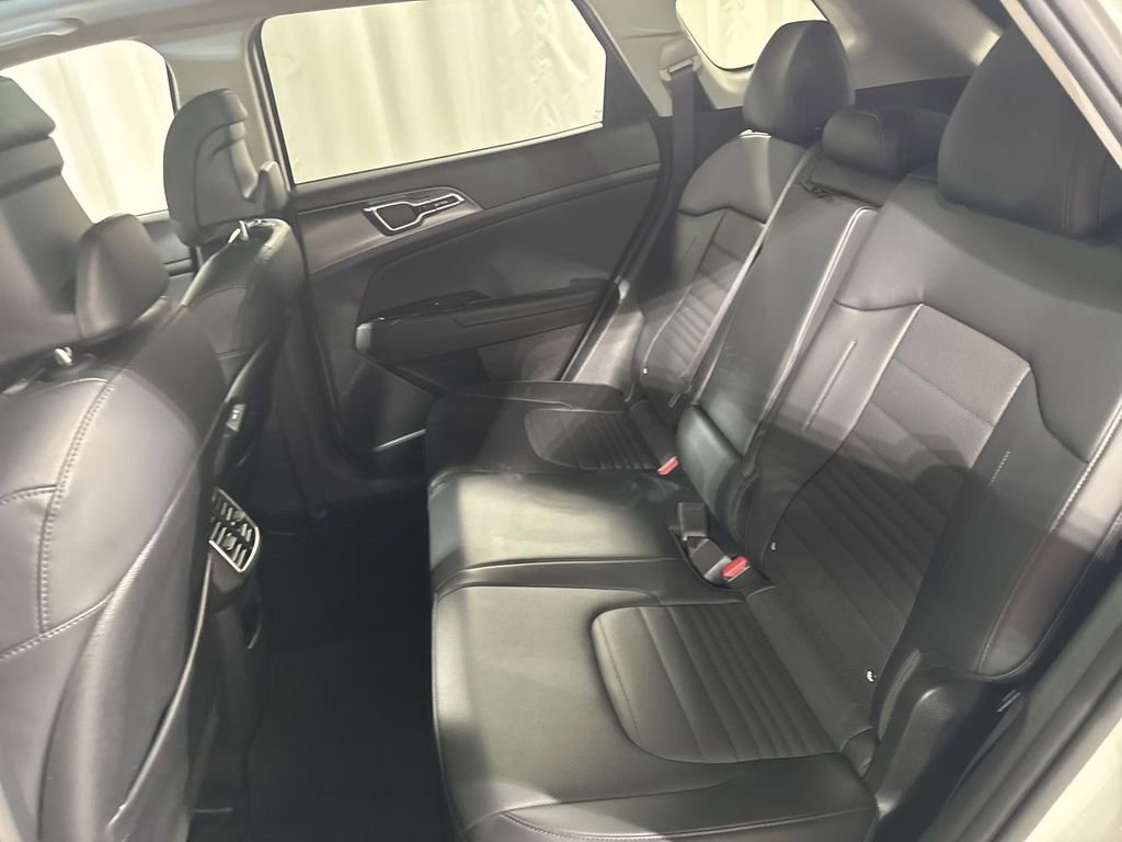 Used 2023 Kia Sportage SX Prestige image 30