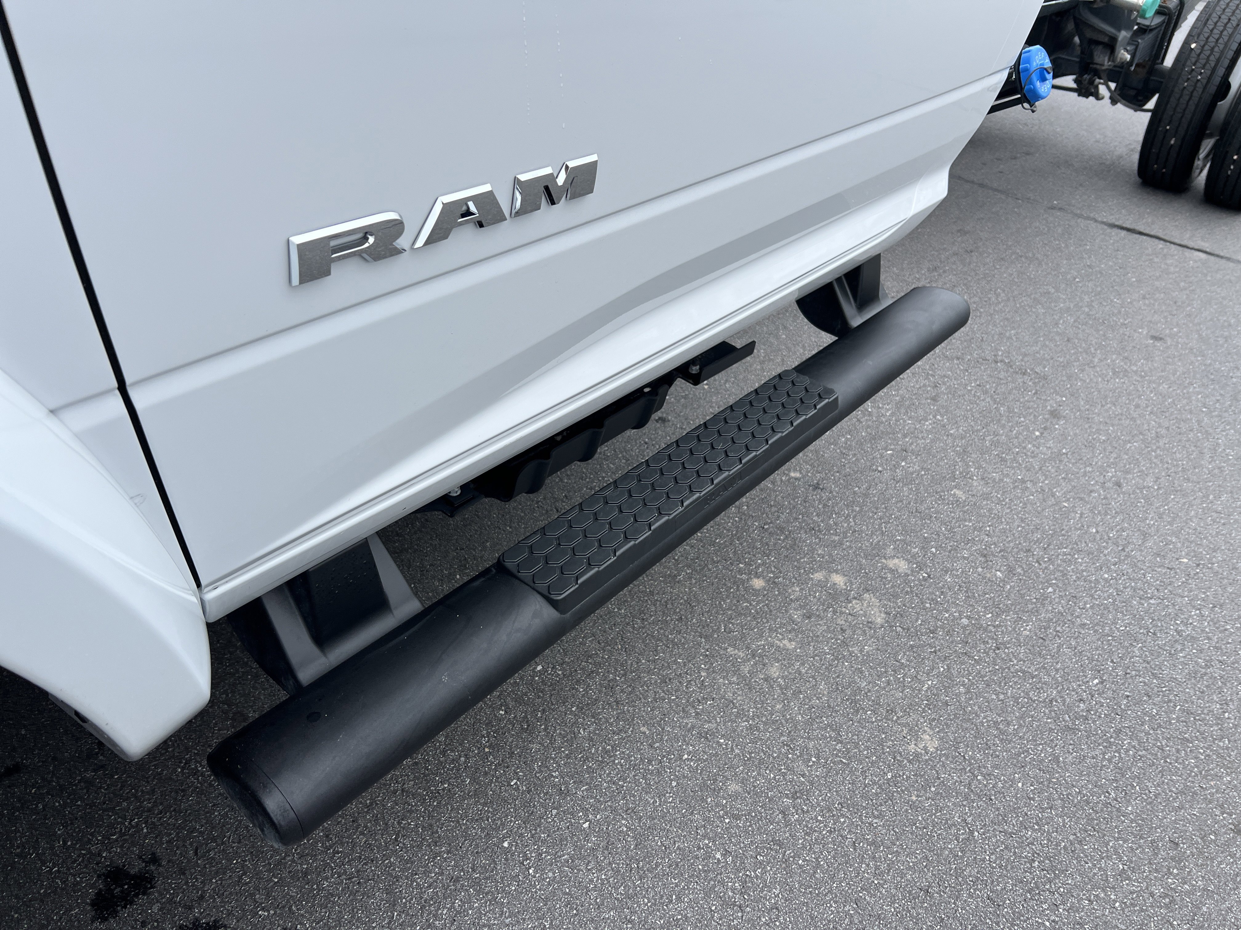 Used 2025 RAM 5500 2WD Regular Cab image 14