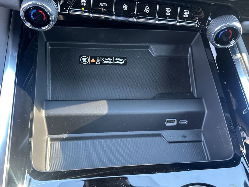 New 2026 Chevrolet Suburban RST w/ Advanced Technology Package image 12