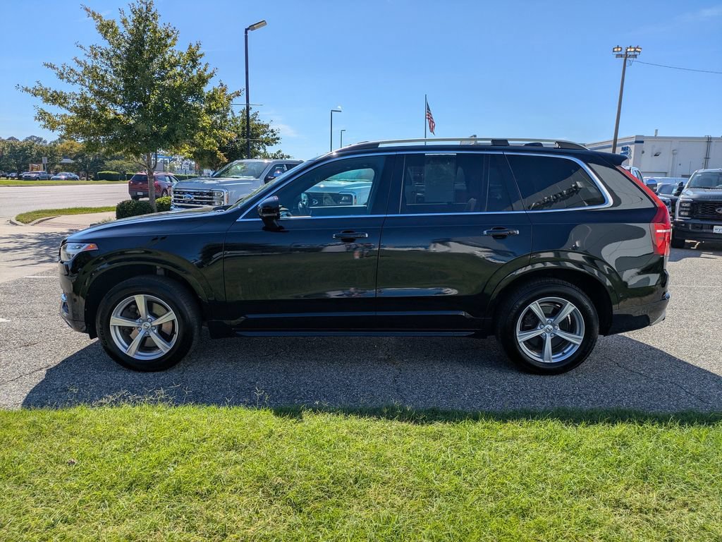Used 2018 Volvo XC90 T5 Momentum w/ Convenience Package AWD/4WD image 7
