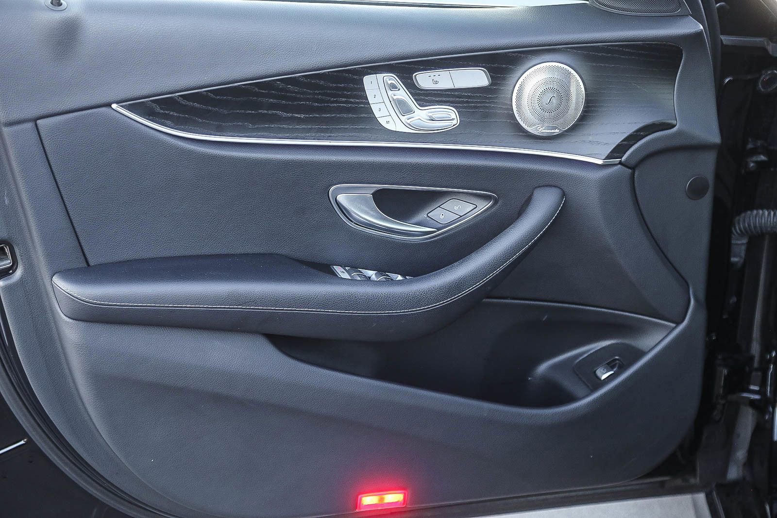 Used 2022 Mercedes-Benz E 350 Sedan image 19