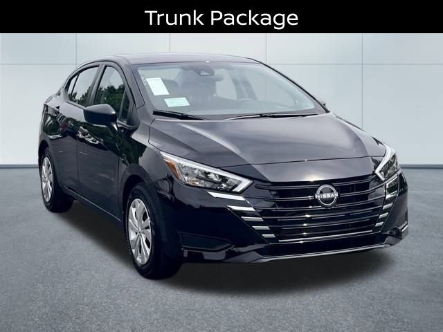 Certified 2025 Nissan Versa S w/ Trunk Package image 3