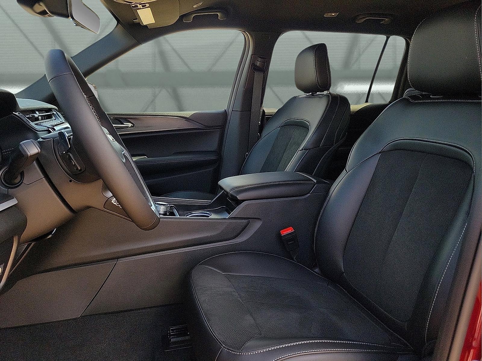 New 2025 Jeep Grand Cherokee L Laredo AWD/4WD image 11