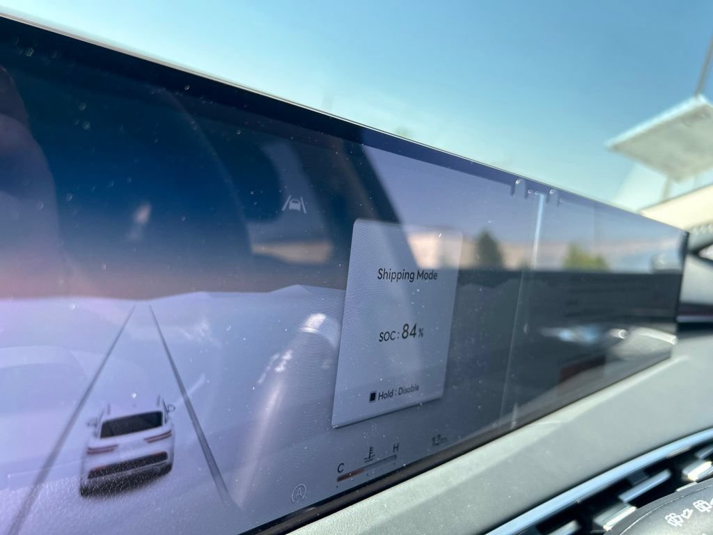 New 2027 Genesis GV70 2.5T Select AWD/4WD image 18