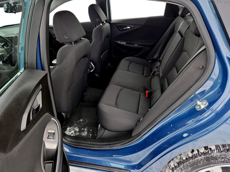 Used 2024 Chevrolet Malibu LT image 30