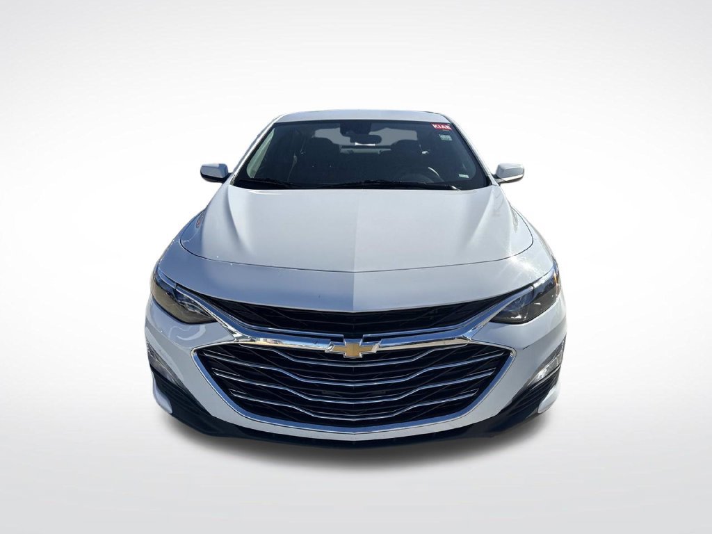 Used 2024 Chevrolet Malibu LT FWD image 2