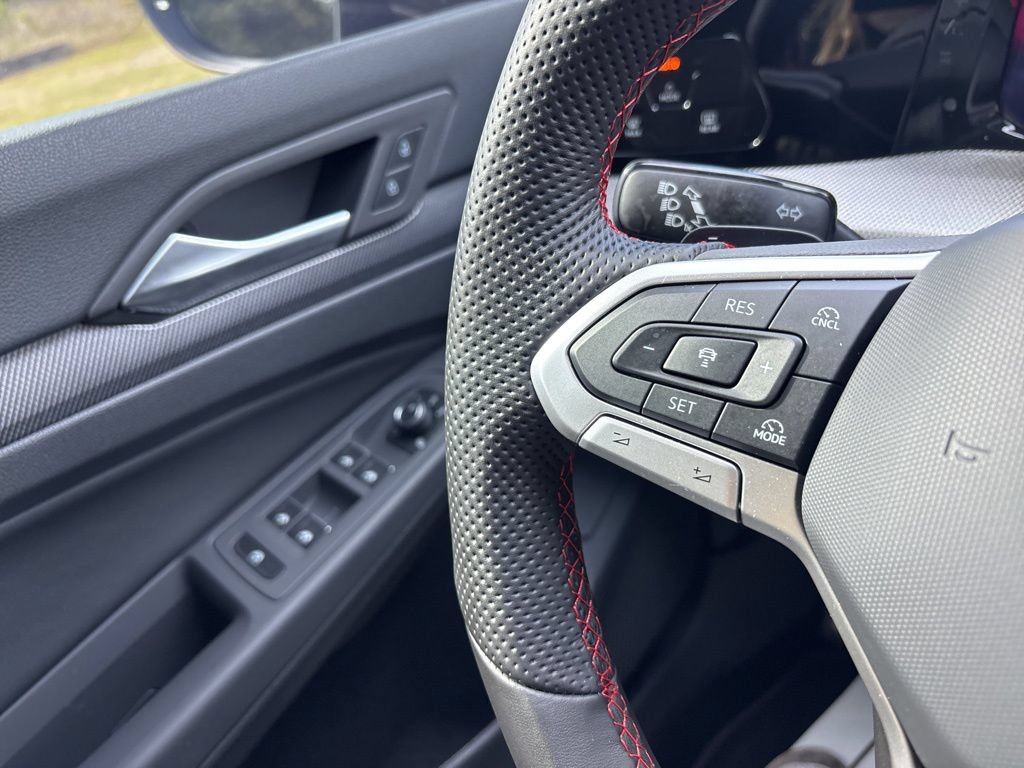 Certified 2025 Volkswagen GTI Autobahn FWD image 18