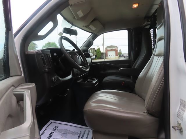 Used 2018 GMC Savana 2500 w/ Driver Convenience Package RWD image 18