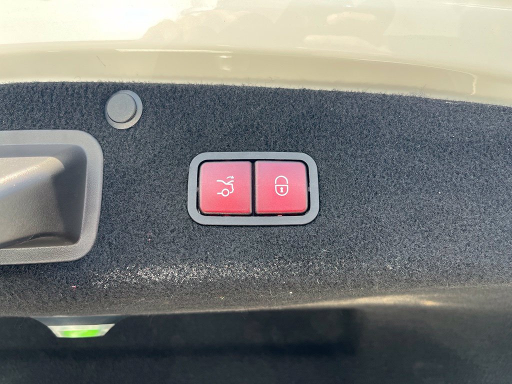 Used 2019 Mercedes-Benz S 560 Sedan image 12