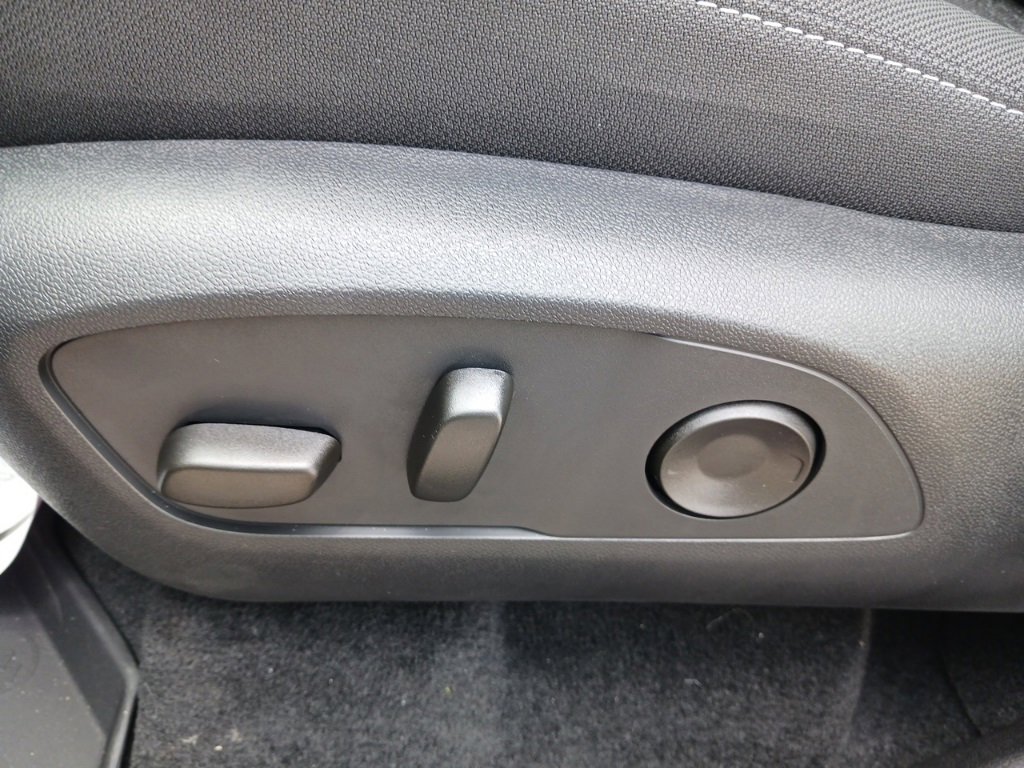 New 2025 Chevrolet Traverse LT w/ Enhanced Driving Package image 11