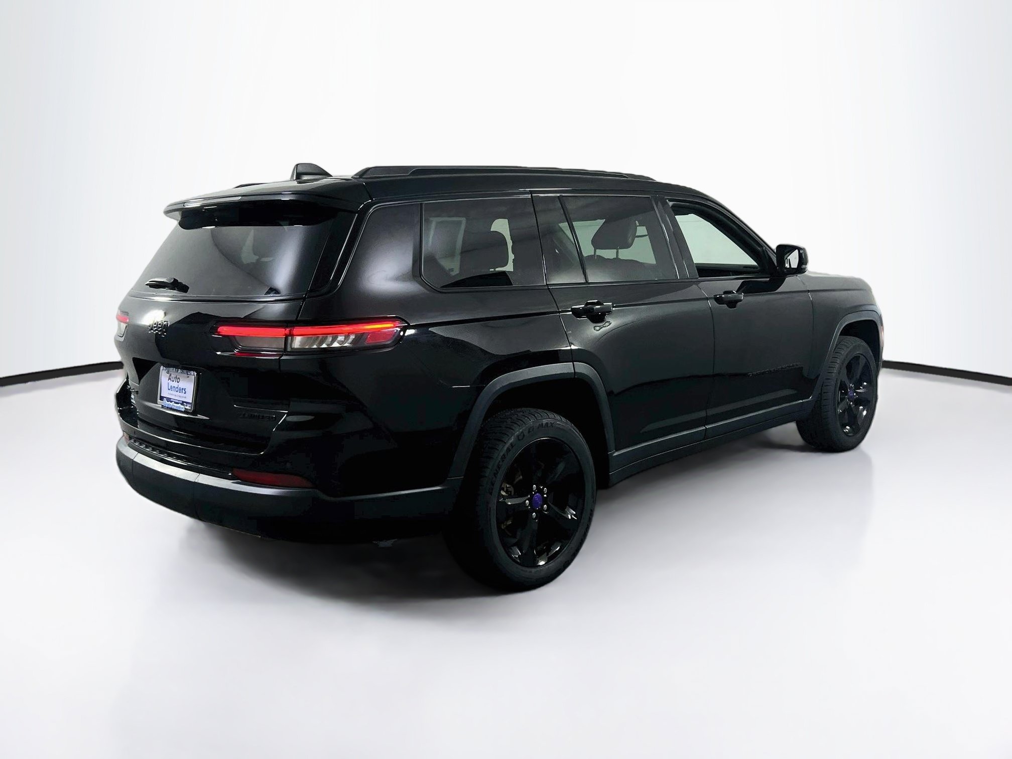 Used 2023 Jeep Grand Cherokee L Limited w/ Black Appearance Package AWD/4WD image 5