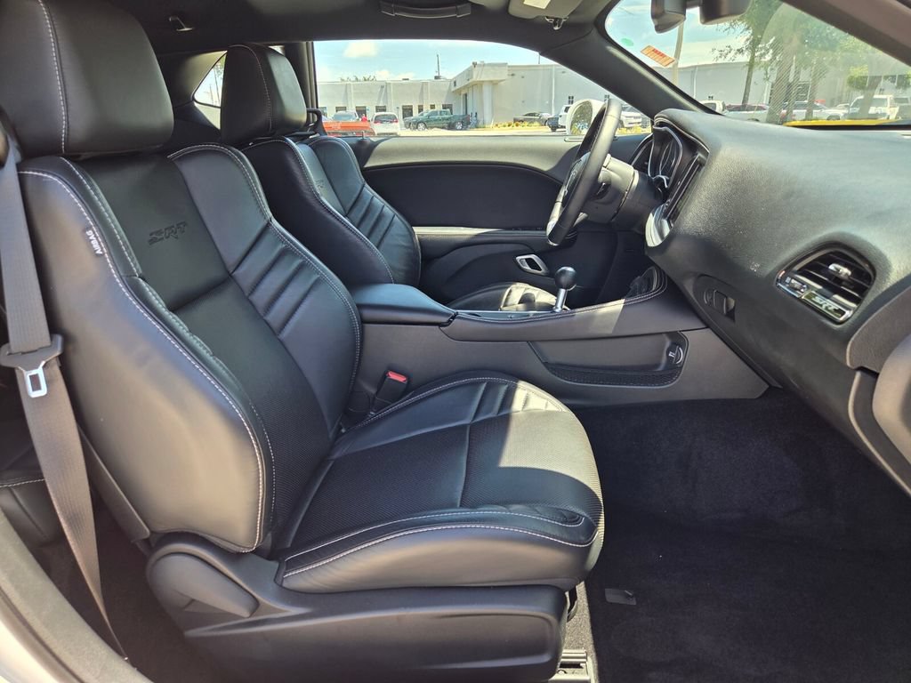 Used 2018 Dodge Challenger SRT RWD image 18