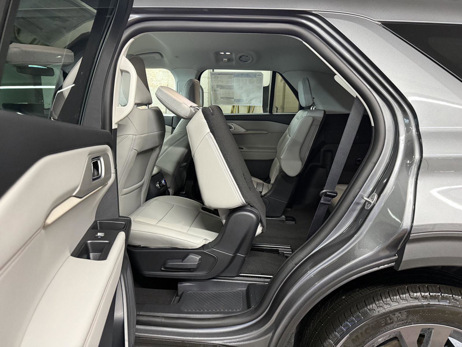 New 2026 Ford Explorer Active AWD/4WD image 19