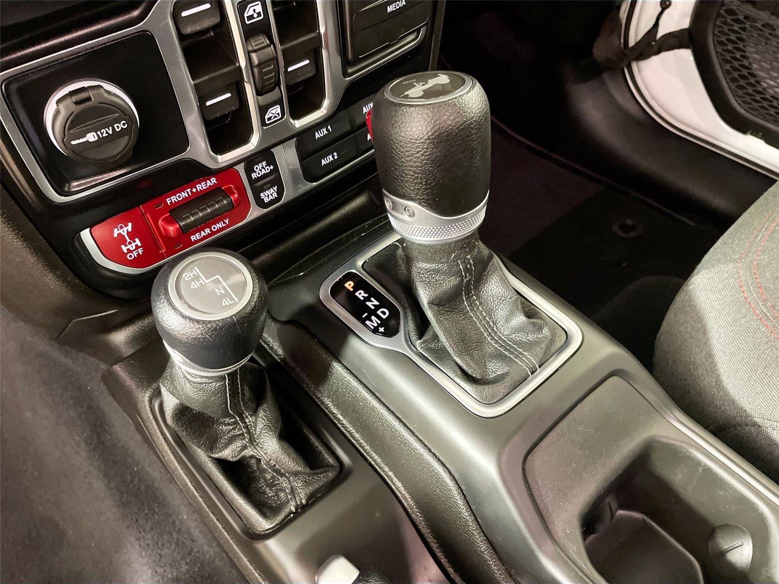 Used 2024 Jeep Wrangler Unlimited Rubicon image 17