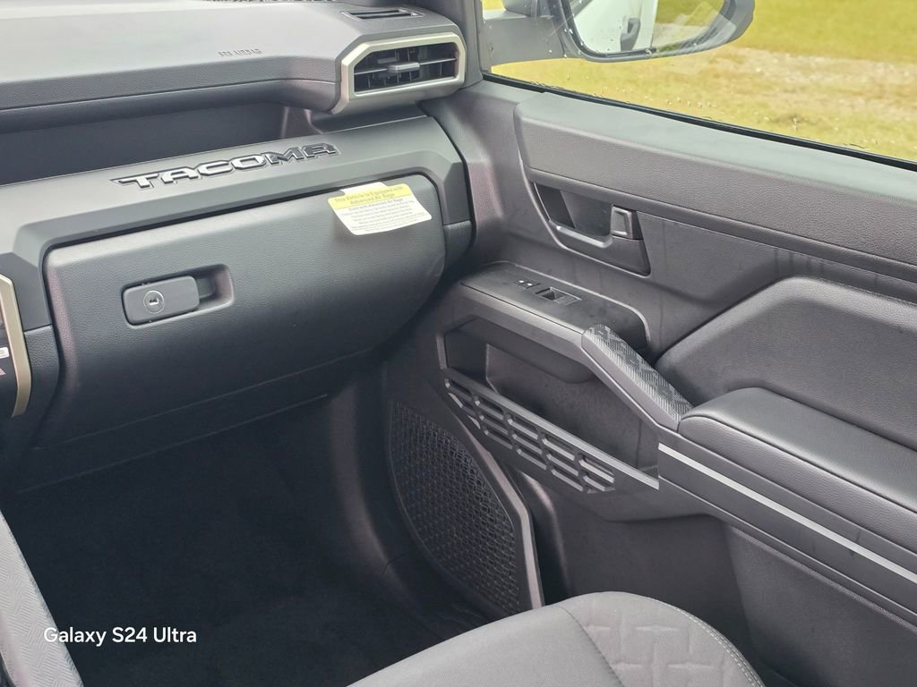 Used 2025 Toyota Tacoma SR image 20