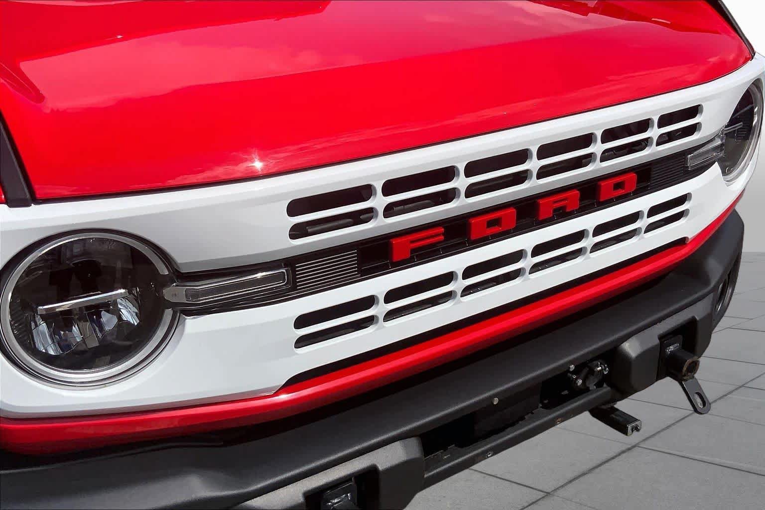 Certified 2024 Ford Bronco Heritage Edition AWD/4WD image 29