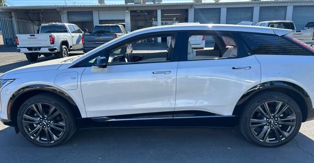 Used 2025 Cadillac Optiq Sport 2 image 5