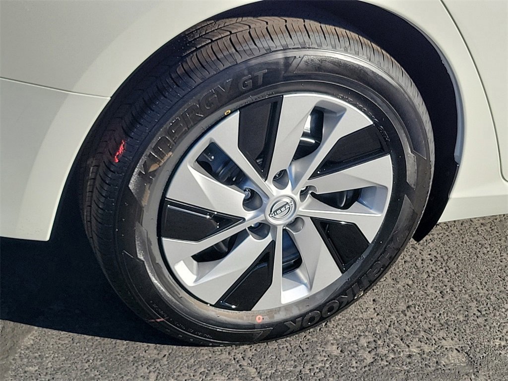 New 2025 Nissan Altima 2.5 S image 4