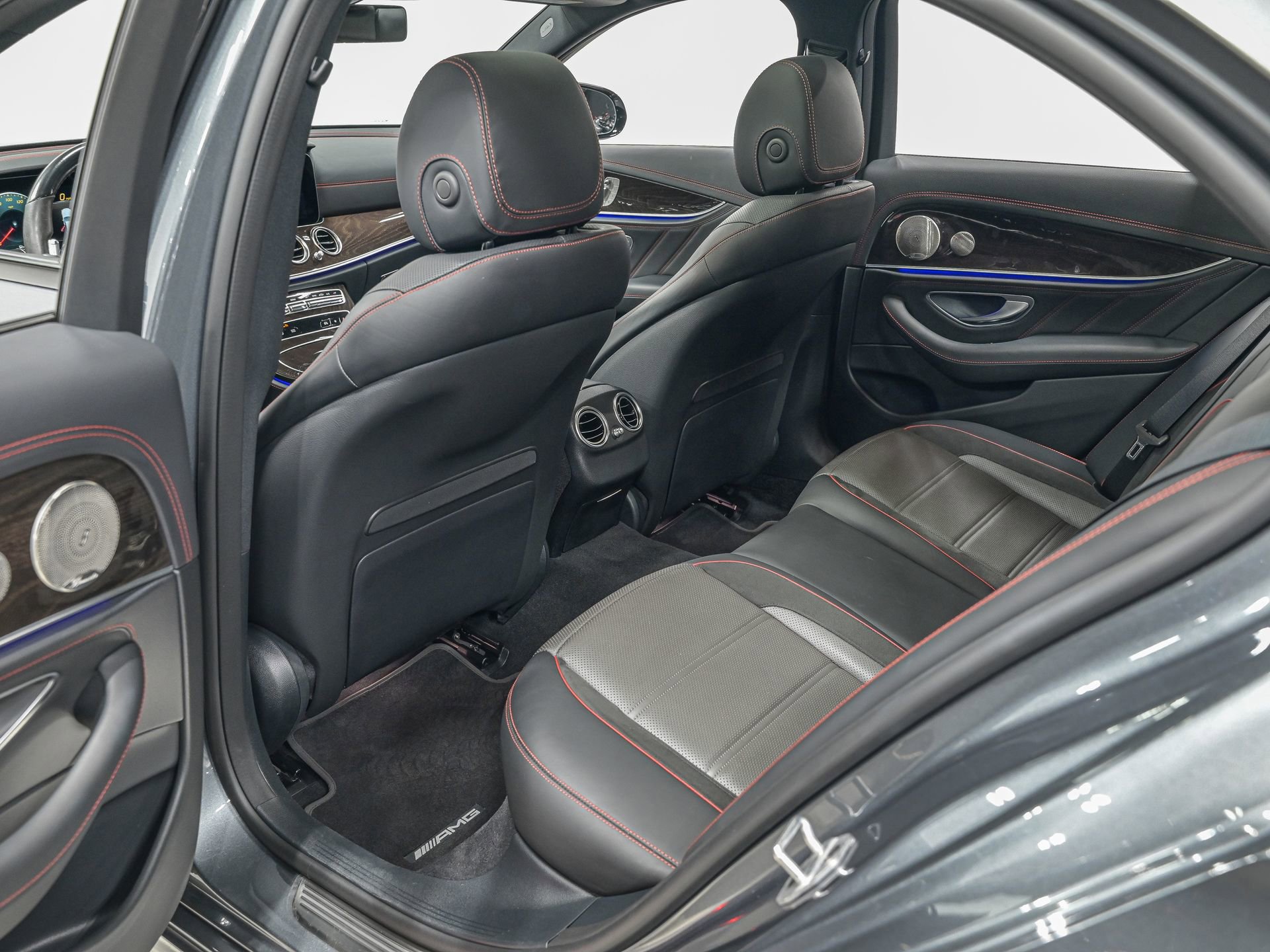 Used 2021 Mercedes-Benz E 53 AMG 4MATIC Sedan w/ Driver Assistance Package image 27