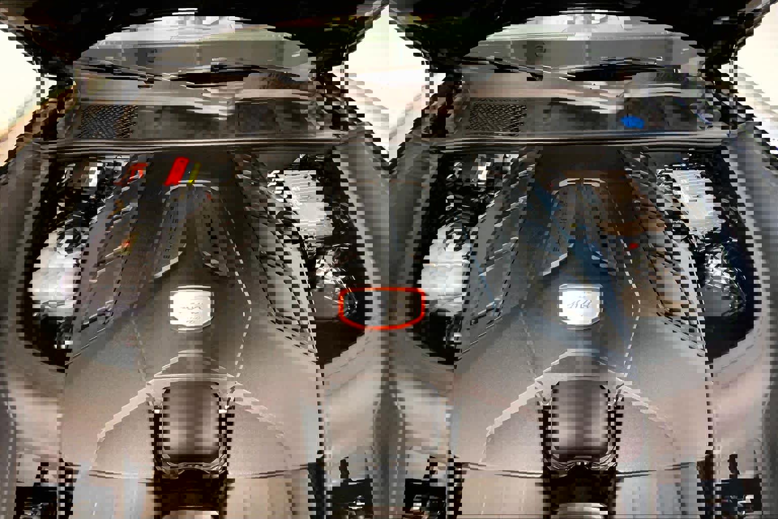 Used 2020 Porsche Cayenne Turbo image 30