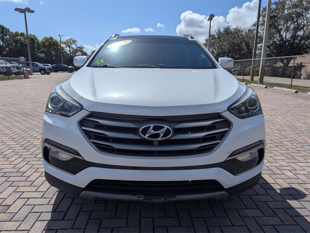 Used 2017 Hyundai Santa Fe Sport image 2