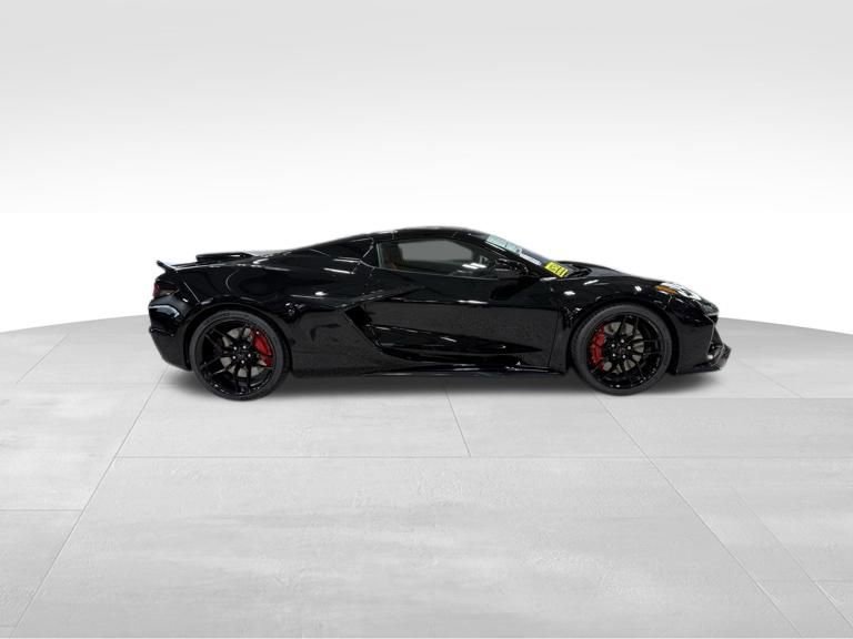 New 2026 Chevrolet Corvette Z06 image 2