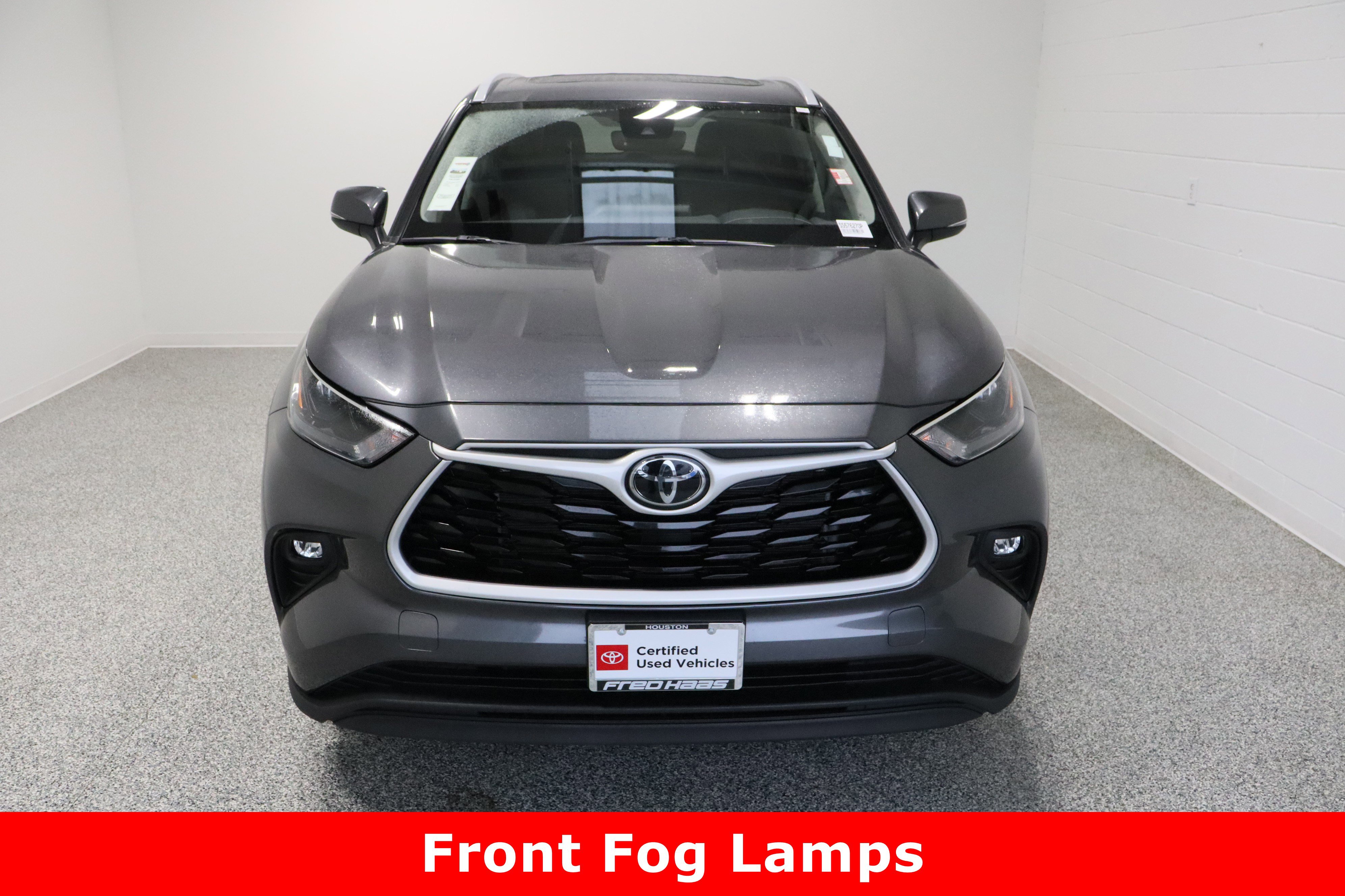 Certified 2025 Toyota Highlander XLE image 3