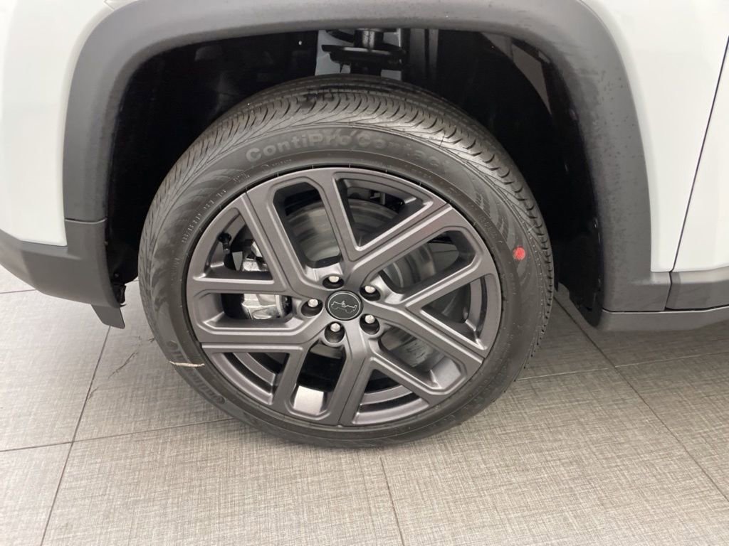 New 2026 Jeep Compass Latitude image 8