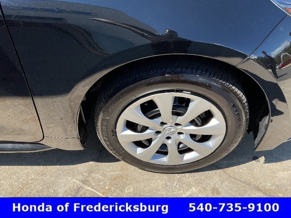 Used 2024 Toyota Corolla LE FWD image 13