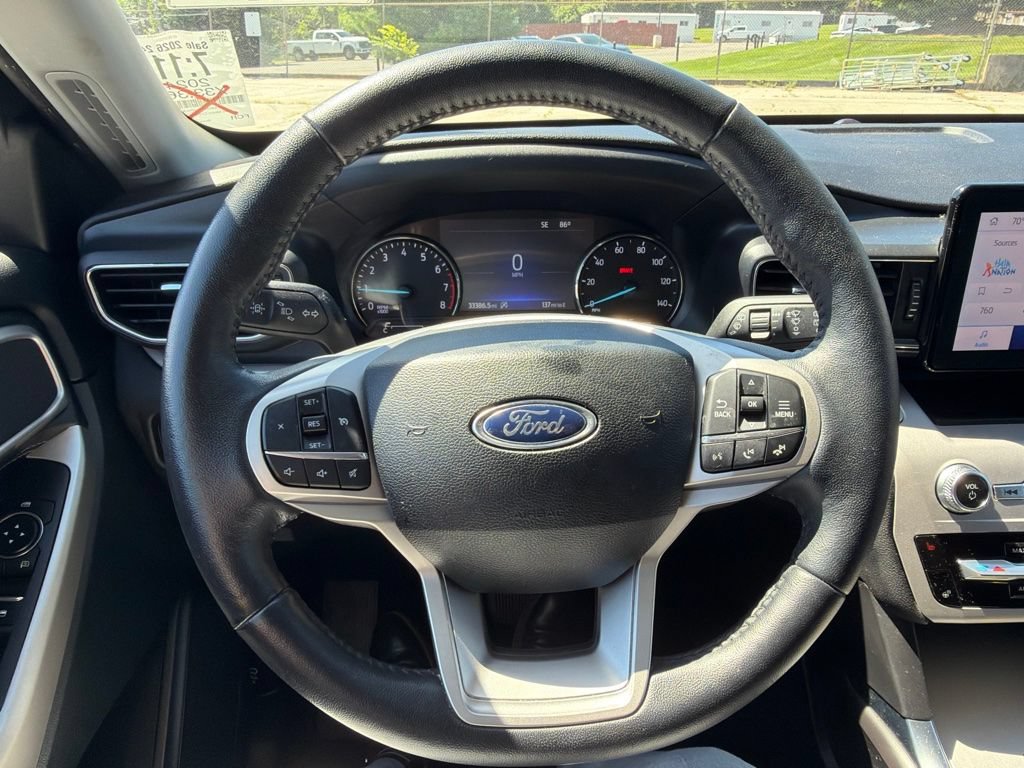 Used 2024 Ford Explorer XLT w/ Equipment Group 202A AWD/4WD image 15
