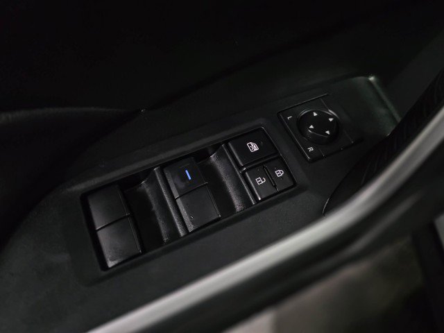 Used 2020 Toyota RAV4 XLE w/ Convenience Package AWD/4WD image 30