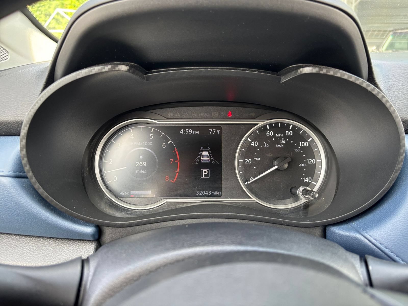 Used 2025 Nissan Versa SV FWD image 36