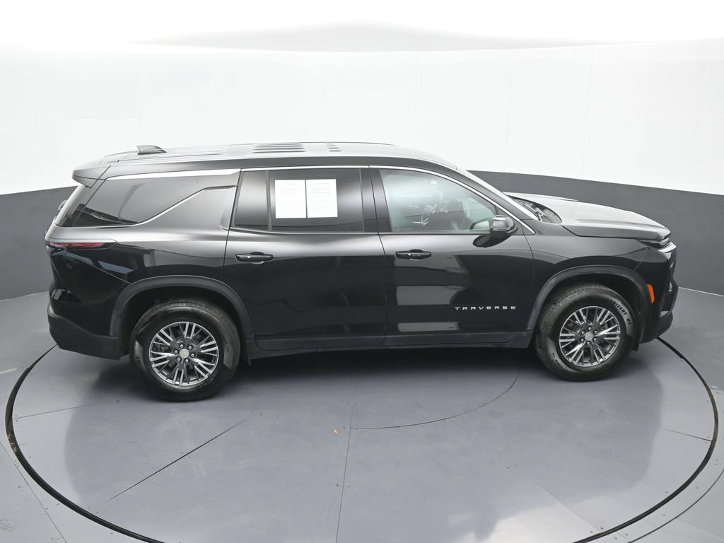 Used 2024 Chevrolet Traverse LS FWD image 61