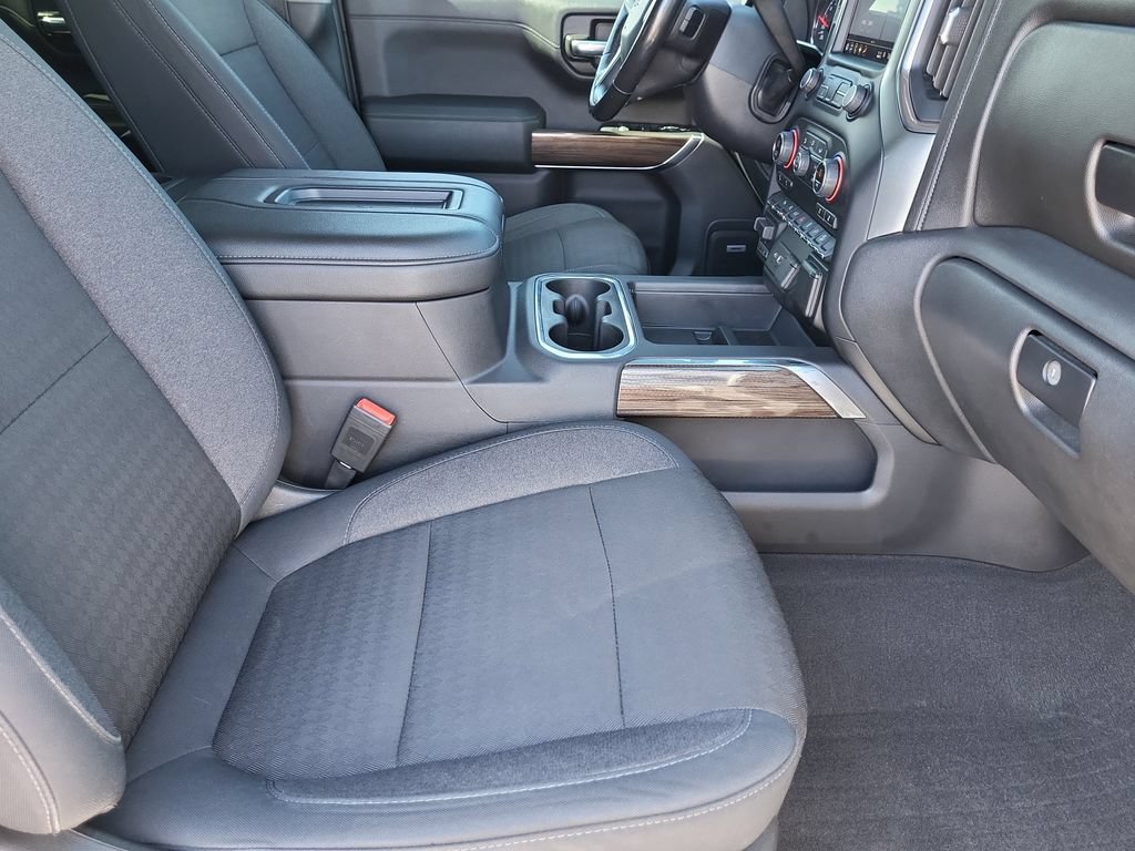 Used 2019 Chevrolet Silverado 1500 LT Trail Boss AWD/4WD image 15