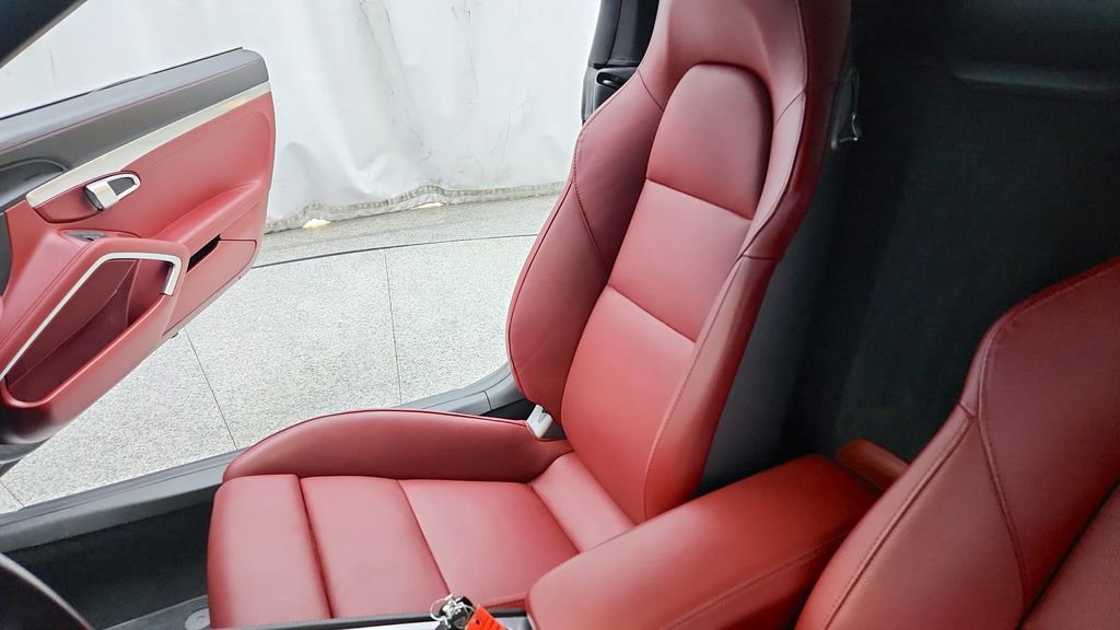 Used 2022 Porsche 718 Boxster GTS image 30