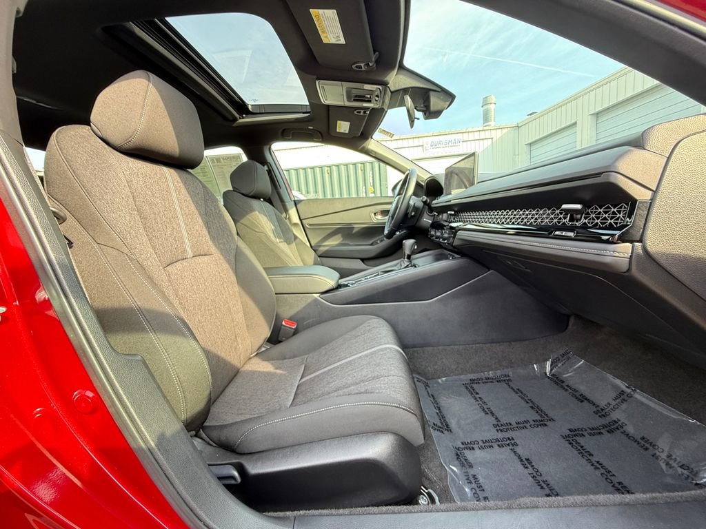 Used 2024 Honda Accord Sport image 27
