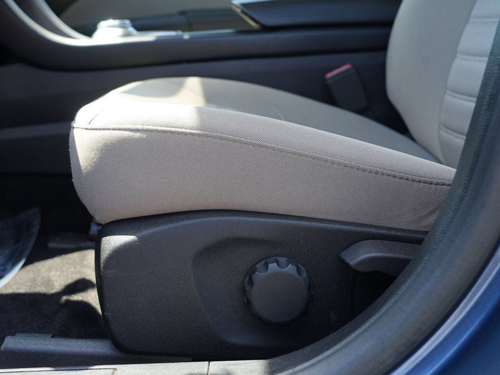 Used 2018 Ford Fusion S FWD image 15