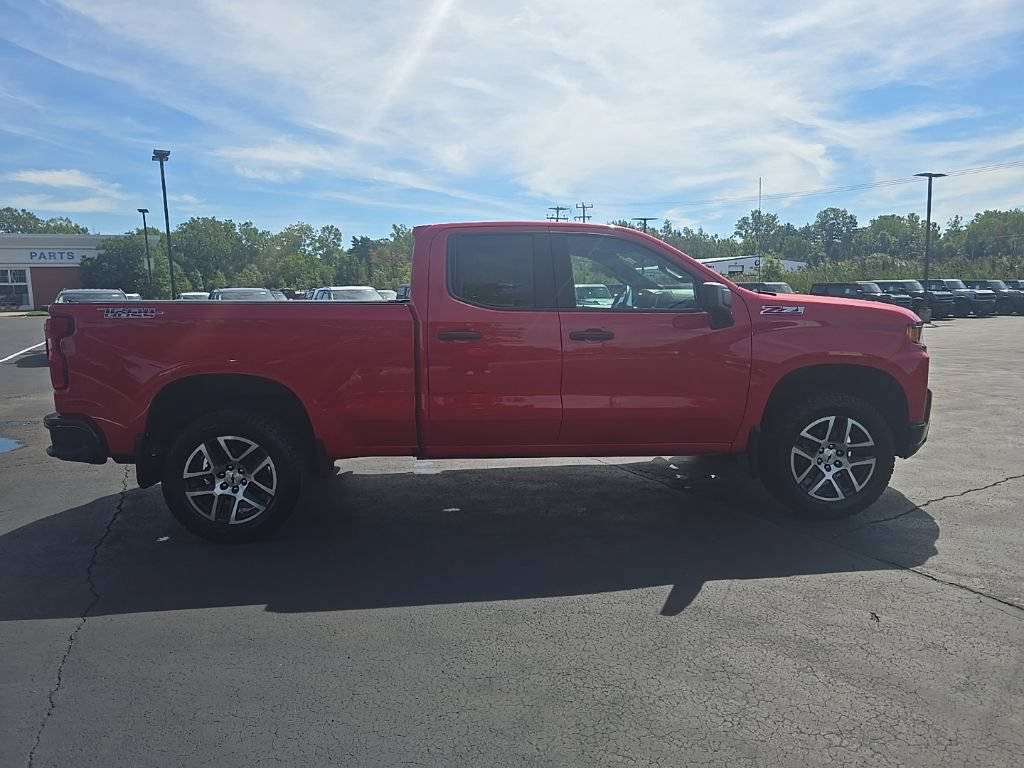 Used 2019 Chevrolet Silverado 1500 Custom Trail Boss w/ Custom Convenience Package AWD/4WD image 11