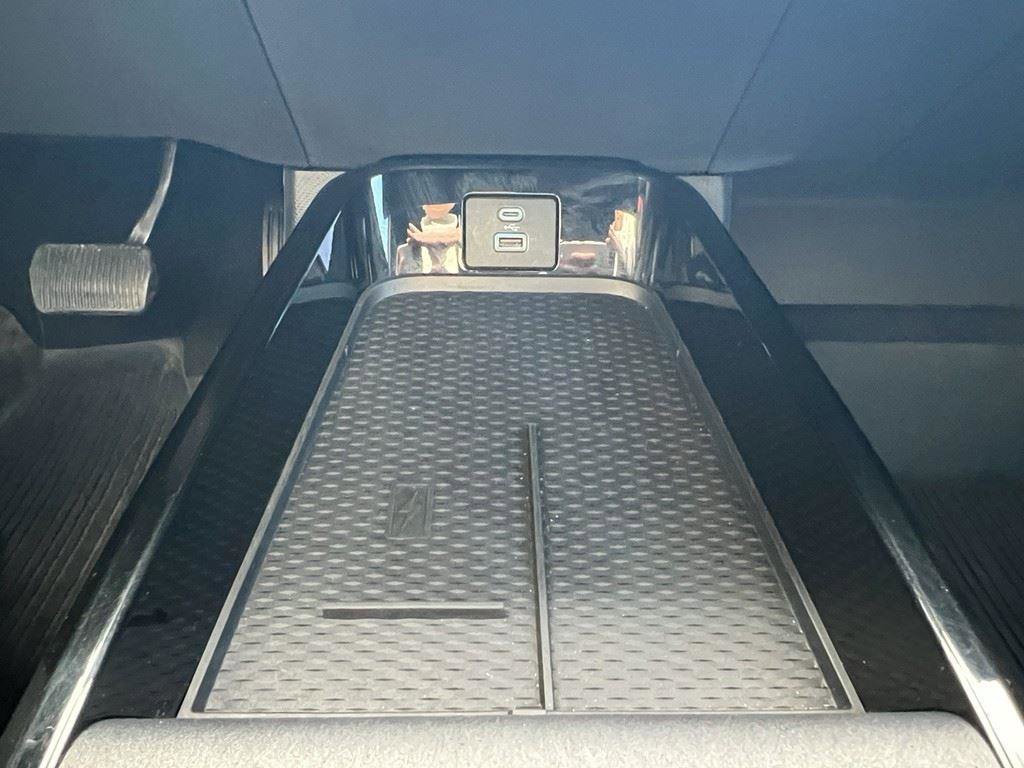 Used 2021 Ford Mustang Mach-E GT image 23