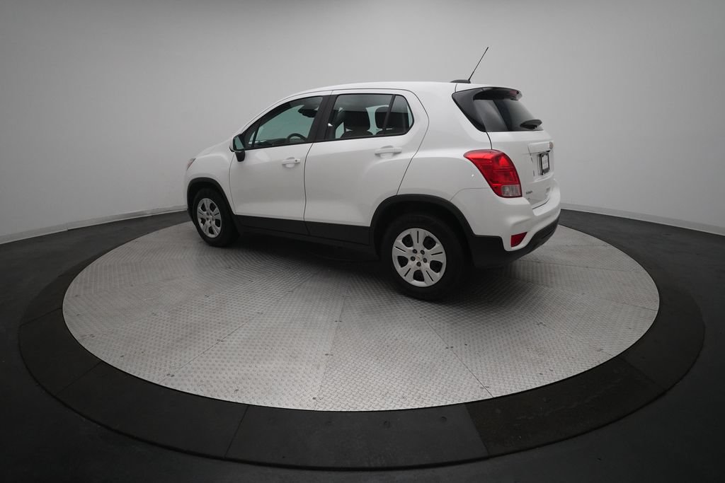 Used 2017 Chevrolet Trax LS FWD image 30
