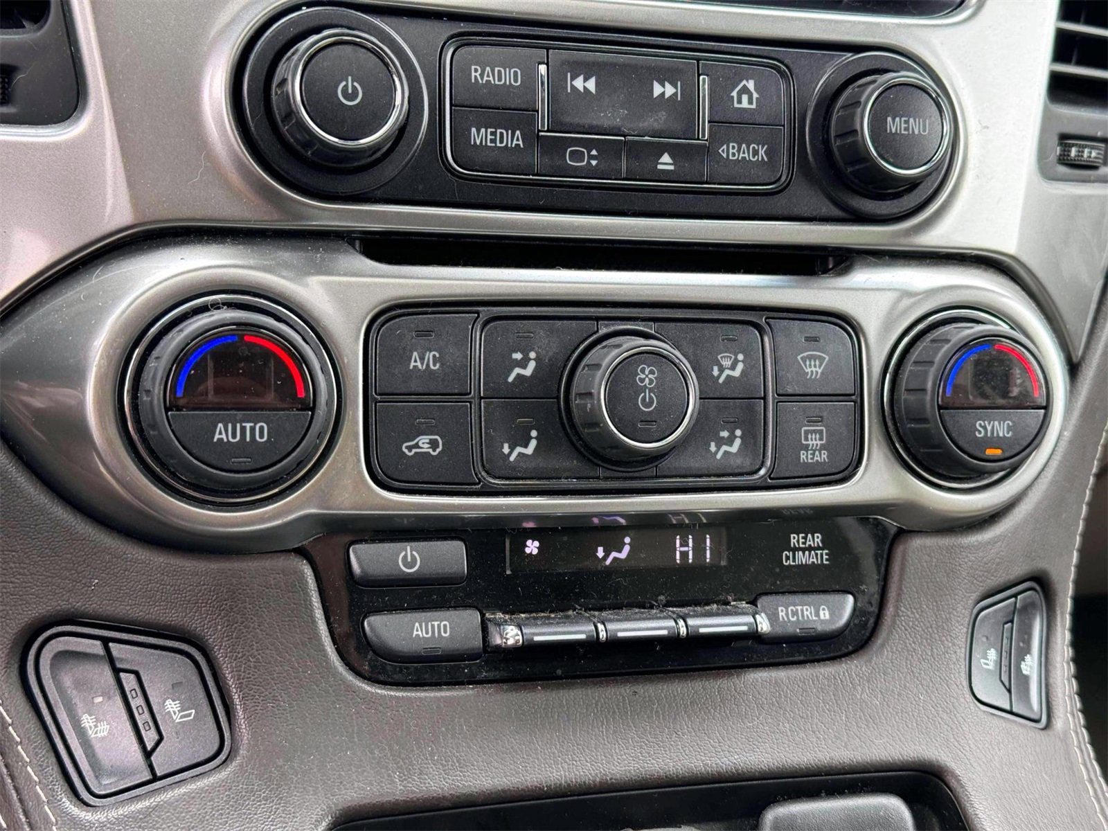 Used 2019 Chevrolet Tahoe LT image 19