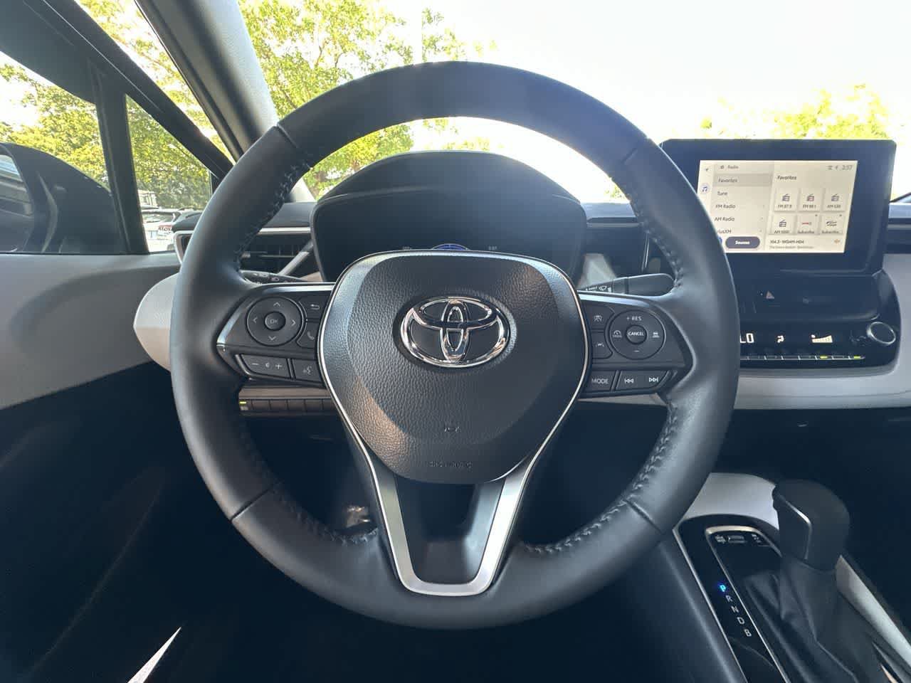 Used 2026 Toyota Corolla SE FWD image 15