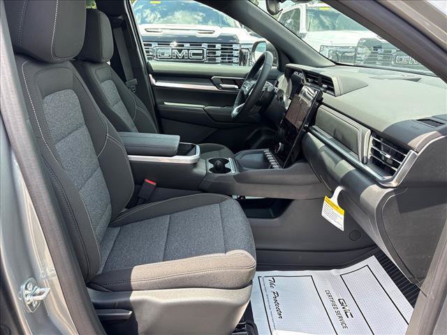 New 2026 GMC Terrain Elevation w/ LPO, Floor Liner Package AWD/4WD image 7