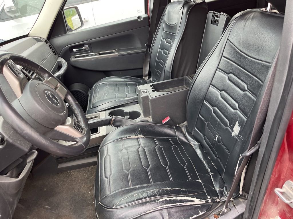 Used 2012 Jeep Liberty Limited Jet w/ Comfort/Convenience Group AWD/4WD image 7