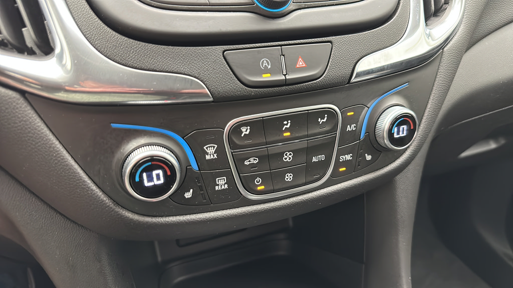 Used 2023 Chevrolet Equinox LT FWD image 17