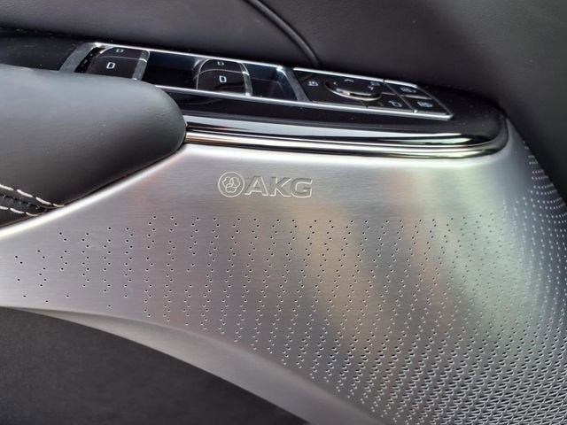 New 2026 Cadillac Lyriq V w/ Exterior Carbon Fiber Package image 27