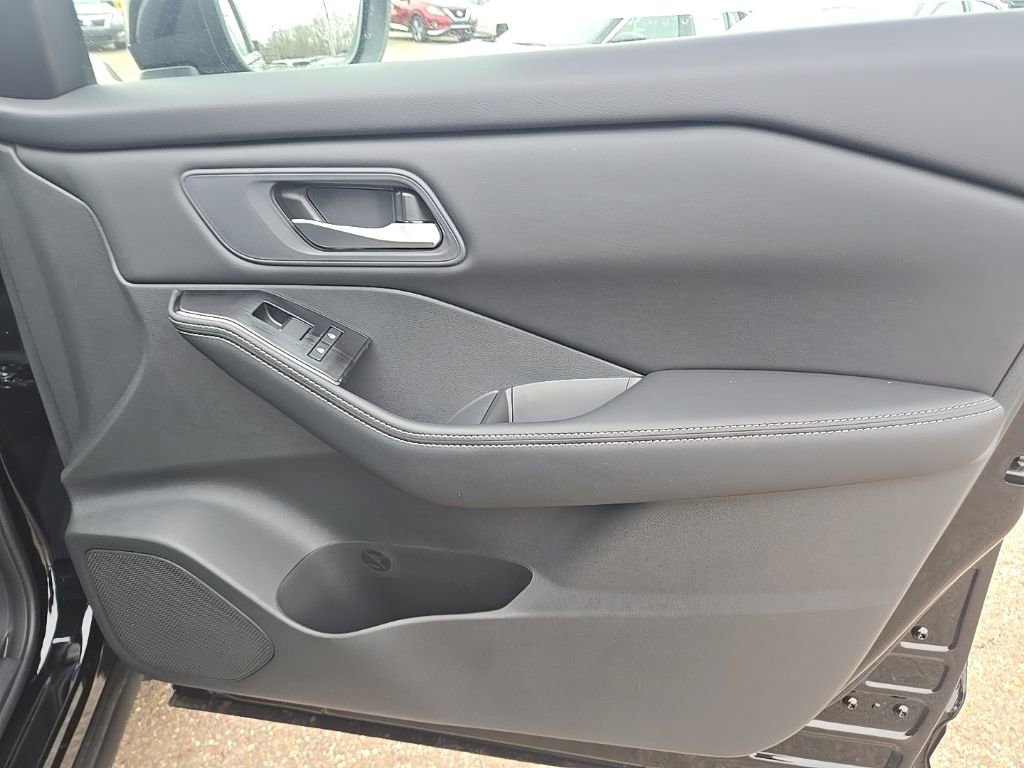 New 2026 Nissan Rogue SV w/ Cold Weather Package image 28