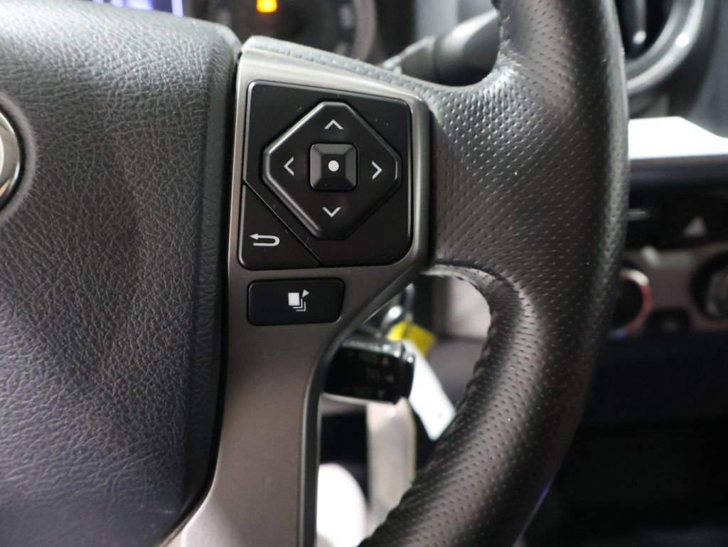 Used 2017 Toyota Tacoma SR5 image 30