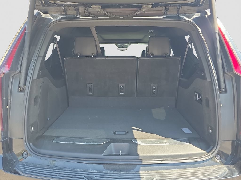 Used 2022 Cadillac Escalade ESV Premium Luxury RWD image 17