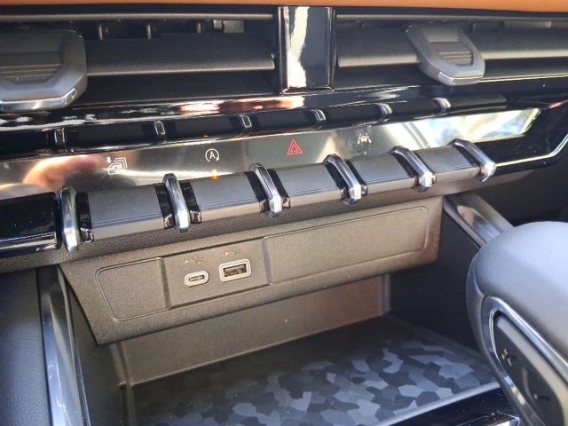 New 2026 GMC Canyon AT4 w/ Nightfall Essentials Package image 20